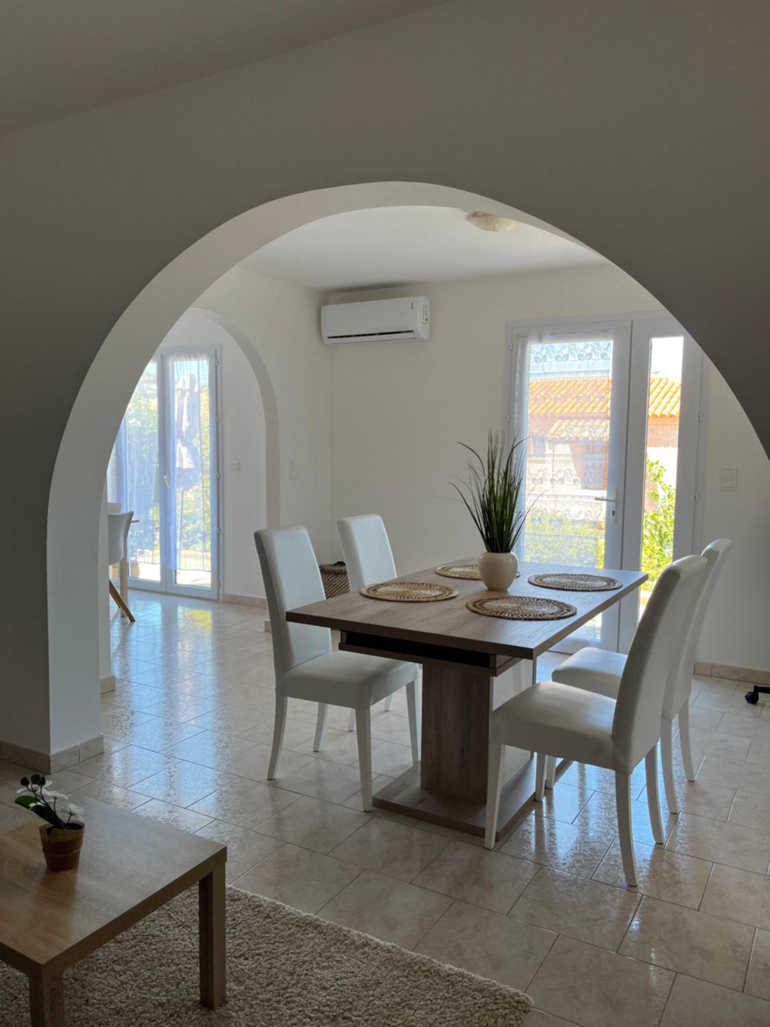 Appartement Rez De Villa LʼÎle-Rousse Kültér fotó
